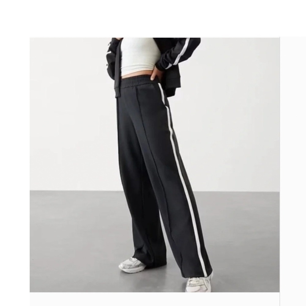 Athleta Finish Line Track Pant Black White Stripe Size Medium
